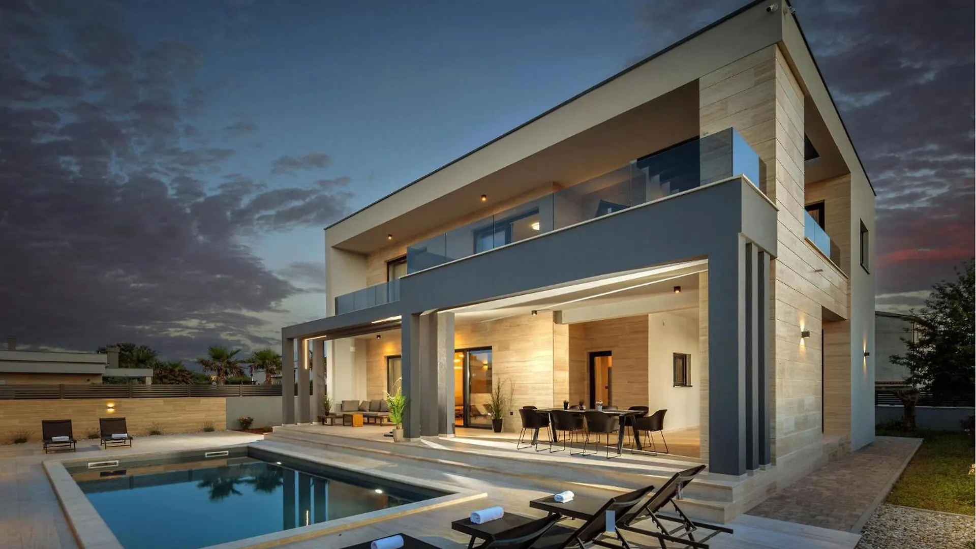 5 Bedroom Stunning Home In Nin